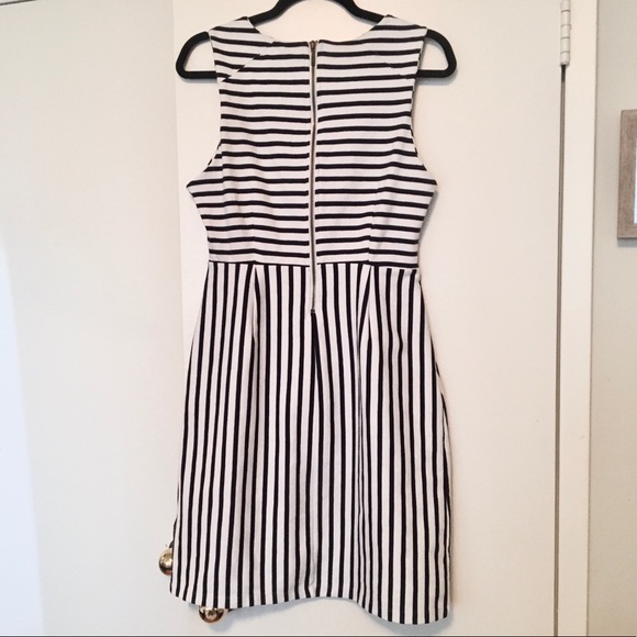 🔥2 for $30🔥Black & white striped dress - Picture 4 of 4